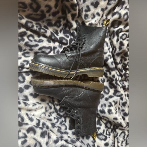 Dr.Martens 1460 pascal boots - Picture 1 of 5